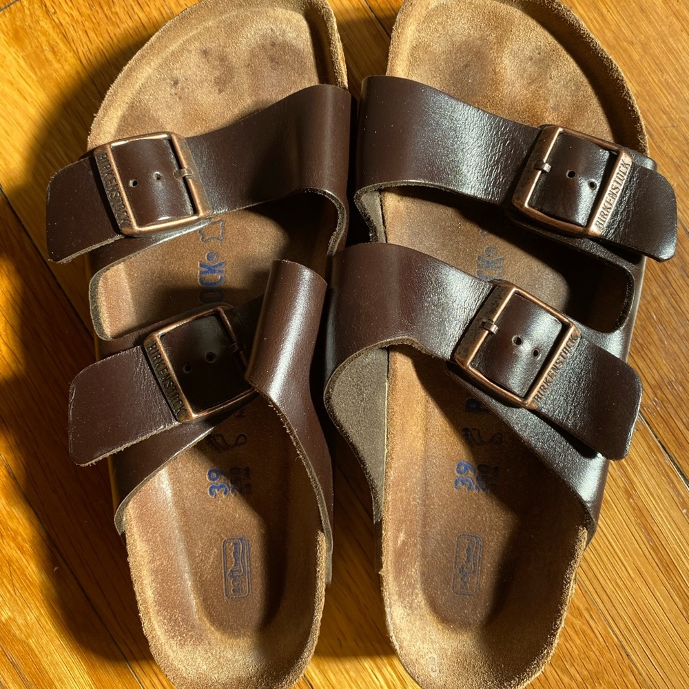 Birkenstock leather two strap arizona 39/ size 8.5 in us